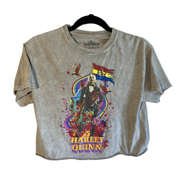 The Suicide Squad SIZE SMALL Harley Quinn Cropped T-Shirt Grunge Boho - Picture 1 of 3